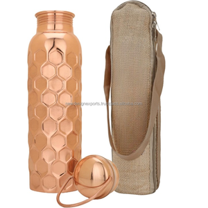 Metal Cobre Drinkware 32oz Antique Diamond Pure AyurvedaCopper Botella de agua con asa - Product Image 1