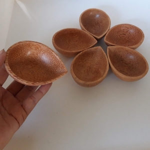 Ajoutez une touche rustique à votre cuisine avec des ustensiles en bois de noix de coco fabriqués à la main, durables, élégants et sûrs pour les ustensiles de cuisine antiadhésifs. - Product Image 2