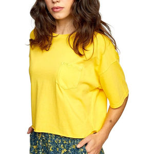 เสื้อยืดคอตตอนผู้หญิงแบบคัสตอม คอวี แขนสั้น พิมพ์ลายคลาสสิก ราคาถูก รับผลิตแบบ OEM - Product Image 2