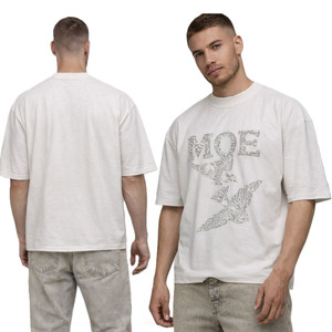 T-shirt ample personnalisé en coton 100% imprimé avec strass, coupe oversize, confortable et respirant pour homme - Product Image 4