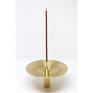 Porta Incienso Decorativo Minimalista de Latón con Bola Dorada y Difusor para Aromatizar el Hogar - Product Image 5