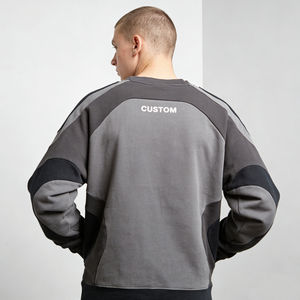 Sweat-shirt décontracté pour homme, coupe oversize, col rond, en tissu doux gris et noir, avec blocs de couleur et impression de lettres personnalisée, style streetwear tendance. - Product Image 4