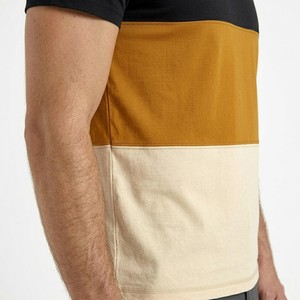 Nouvel Arrivage T-shirt Homme Color Block Manches Courtes Col Rond Coupe Droite Décontracté Tricoté Design Uni Noir Moutarde Crème - Product Image 4