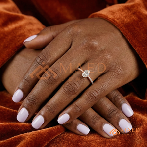 แหวนโรแมนติกทรงวงรีประดับเพชรแบบฮาโล ทำจากทองคำโรสโกลด์ 14K |   แหวนเจ้าสาวลายสแกลลอปที่ได้รับแรงบันดาลใจจากวินเทจ - Product Image 4