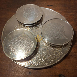 แผ่นรองแก้วโลหะดีไซน์พิเศษ คุณภาพพรีเมียม สำหรับโต๊ะกาแฟ ลายใบไม้สลักแบบกำหนดเอง แผ่นรองแก้วกาแฟสุดเก๋ แผ่นรองชา - Product Image 3