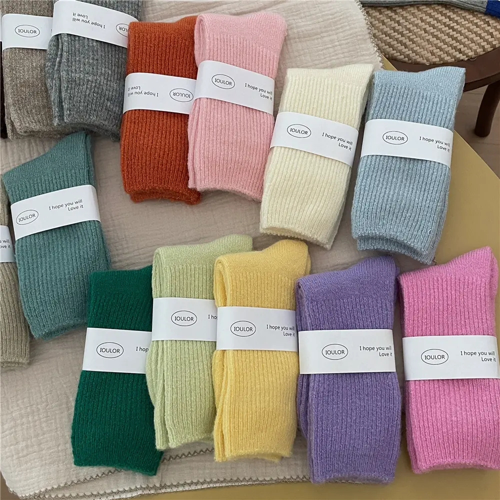 Winter Korean New Vivid Farbe Weiche Wolle Thermos ocken Frauen Einfarbig Warme Wolle Kaschmir Socken Frauen