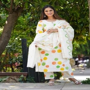 Conjunto de Kurta Tradicional de Algodón Elegante para Mujer NIYANI, Bordado con Estampados de Puntos Multicolores, Dupatta Suave para el Verano, Estilo Étnico - Product Image 2