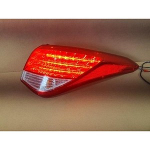Feu arrière droit extérieur d'occasion pour Hyundai i40 2011-2015, référence OEM 924023Z310 - Product Image 1