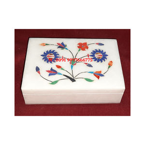 Boîte à bijoux en marbre blanc naturel la plus belle avec incrustation de fleurs, forme rectangulaire, utilisée pour l'emballage de montres et les cadeaux - Product Image 3