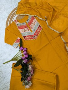 Présentation du nouveau costume Anarkali maxi de créateur, dans un style fantaisie, avec travail Koti et tissu en faux Georgette pur avec dentelle fantaisie. - Product Image 5