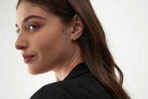 Boucles d'oreilles pendantes en or massif 14 carats avec diamant de laboratoire en forme de cerf-volant, bijou unique, brillant et minimaliste, cadeau de mariage pour femme, idéal pour les soirées - Product Image 4