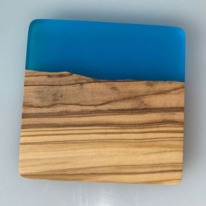 Posavasos Hecho a Mano de Madera de Olivia y Resina Epoxi, Resistente al Agua, Fácil de Limpiar y Sin Manchas - Product Image 1
