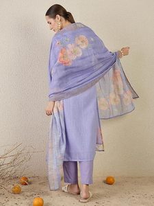 Women's Lightweight <b>Linen</b> Kurta Pant Set with Soft Printed Dupatta - Product Image 2