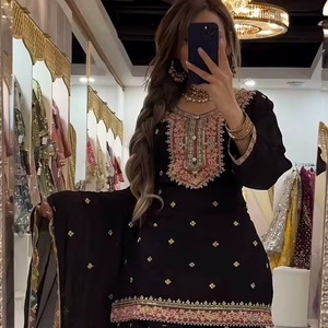 เสื้อท็อปผ้าจอร์เจตต์เทียมดีไซน์ใหม่ พร้อมกางเกงโดติและผ้าคลุมไหล่ สำหรับงานแต่งงานและงานดิวาลี - ผ้าไม่ยับ ใส่ได้สองด้าน - Product Image 1