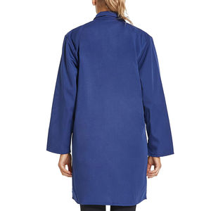 เสื้อกาวน์แพทย์ปลอดภัยสำหรับผู้ชาย ไซส์ใหญ่ น้ำหนักเบา ชุดยูนิฟอร์มโรงพยาบาล พร้อมคุณสมบัติตรวจจับเข็ม มีตัวเลือกโลโก้แบบกำหนดเอง - Product Image 2