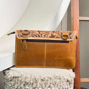 Venta al por mayor de gran capacidad de cuero de vaca a mano Floral Crossbody & bolso de hombro de cuero genuino Sling bolso de mano para las mujeres - Product Image 5