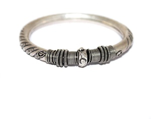 Bracelets Joncs Classiques Vintage Antiques en Argent Sterling 925 Oxydé pour Anniversaire d'Enfants - Vente en Gros - Product Image 1