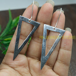 Pendientes Colgantes Geométricos Triangulares de Moda, Minimalistas y Huecos, para Mujer, Joyería Ligera y Moderna, Regalo Ideal - Product Image 4