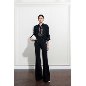 Nouveaux articles tendance : Pantalon décontracté pour femme ELYN à jambes larges, fermeture éclair latérale, taille haute, style minimaliste - Product Image 1
