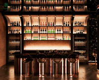 Ensemble de meubles de bar de luxe sur mesure pour boîte de nuit, comptoir de bar LED, vitrine à vin, banquette pour restaurant