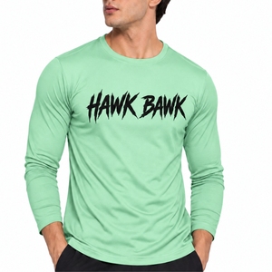 T-shirt à manches longues pour homme, coupe ajustée, séchage rapide, col rond, tissu doux, style décontracté pour tous les jours. - Product Image 1