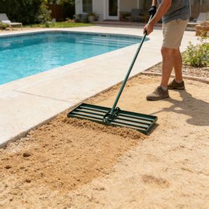 Rastrello Livellante per Prato con Manico Lungo 79,5 cm, Attrezzo Resistente per Giardino, Campo da Golf, Compost e Sabbia - Product Image 6