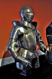 Armadura de cuerpo completo de metal europea medieval de marca privada con diseño tradicional para decoración temática histórica - Product Image 6