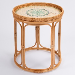 Mesa de chá vintage de vime em mosaico de vime, mesa redonda interior feita à mão feita no Vietnã