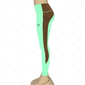 Blaze Fight Wear Leggings de Yoga de cintura alta sólida Cintura elástica Levantamiento de glúteos Pantalones de gimnasio Bolsillo de lazo lateral Crossover Absorbe el sudor - Product Image 4