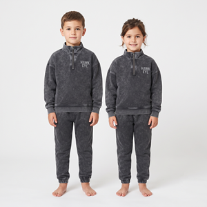 Elegante Chándal Unisex Color Carbón con Lavado Ácido para Niños, Venta al Por Mayor, Alta Calidad, con Logotipo Personalizado, Impresión Personalizada - Product Image 4