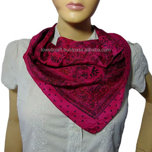 Foulard en Soie Floral pour Femme, Bandana Élégant, Foulard de Cheveux en Soie, Foulard Carré Floral, Accessoire de Mode Stylé - Product Image 3