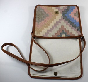 Bolso de Mujer Hecho a Mano y Cosido, Nuevo Estilo, Tejido a Mano en Algodón Dhurry/Kelim, con Cierre, Ideal para Regalo - Product Image 5