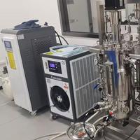 Refroidisseur avec machine de refroidissement par eau de récupération de chauffage