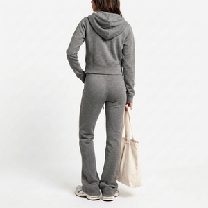 Ensemble de survêtement décontracté pour femmes grande taille, écologique et de haute qualité, avec sweat à capuche zippé, en molleton de coton léger, coupe-vent et anti-UV - Product Image 2
