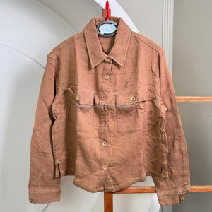 2025เสื้อเชิ้ตแขนยาวติดกระดุมสำหรับผู้หญิงเสื้อทรงหลวมลำลองมีสไตล์มีกระเป๋าด้านหน้าทำจากไม้ - Product Image 4