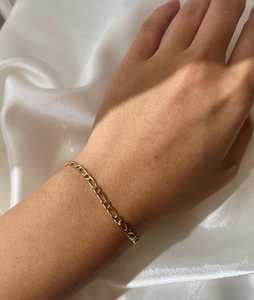 Pulsera de Cadena Figaro de Oro Sólido de 2.9mm, 14K/18K, Estilo Italiano Clásico, Acabado Pulido, para Mujer, Venta al Por Mayor - Product Image 3