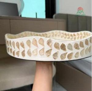 ถาดทรงไม่สมมาตรทำมือพร้อมลายใบไม้แกะสลักสไตล์โบฮีเมียน ภาชนะบนโต๊ะอาหารสำหรับตกแต่งและเสิร์ฟ - Product Image 5