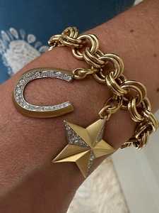 Colgantes de Medallón Escudo Estrella del Norte Celestial de 1 Pulgada con Diamante Cultivado en Laboratorio de Corte Redondo y Engaste Pavé, Oro Sólido de 14K, Venta al por Mayor - Product Image 2