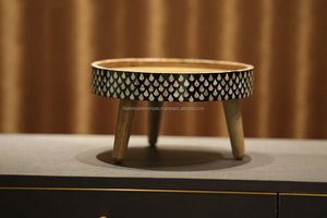Support à gâteau en bois fait main avec incrustation de nacre pour l'Aïd et le Ramadan, support à chocolat de style moyen-oriental avec incrustation de coquillages - Product Image 3