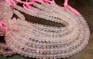 Perles de chalcédoine rose naturelle, rondes, lisses, 8 mm, vendues par brin de 8 pouces de long - Product Image 2