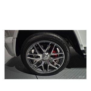 Mercedes-Benz Classe G AMG G63, fabrication décembre 2023, 5 766 km, conduite à gauche, boîte automatique, caméra de recul - Product Image 5