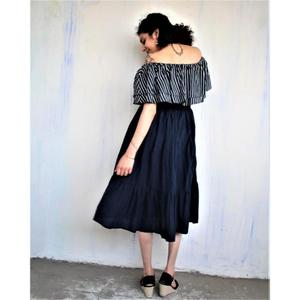 Vestido Mini de Verano para Mujer con Cuello en V, Top con Volantes a Rayas y Falda Escalonada Azul Marino, Cintura Elástica, 100% Algodón Ecológico - Product Image 4