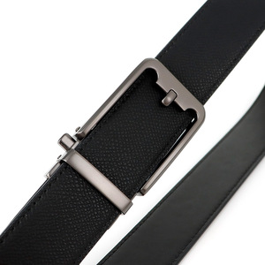 Cinturón de Cuero Vacuno de Doble Cara para Hombre, Estilo Casual y Formal, con Hebilla Giratoria de Aleación, Personalizable, de Alta Calidad y Ecológico, Venta al Por Mayor - Product Image 5