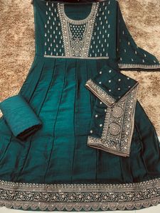 ชุดกะฟตันแบบตะวันออกกลางสำหรับชาวมุสลิม ดีไซน์หรูหราประดับเพชร แฟชั่นเสื้อผ้าสตรีไซส์ใหญ่สำหรับงานแต่งงานและฤดูร้อน/ฤดูใบไม้ร่วง - Product Image 2