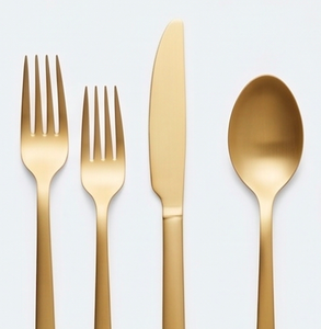 Ensemble de couverts en or mat, design minimaliste, passe au lave-vaisselle, vaisselle de mariage, couverts avec manche long et fin - Product Image 2