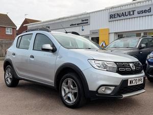 Offre Spéciale 2020 Dacia Stepway Argent 5 Portes SUV Compact avec Barres de Toit et Jantes en Alliage - Product Image 3