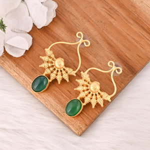 Boucles d'oreilles pendantes élégantes et stylées en onyx vert naturel, plaquées or, en laiton, pour femmes - Product Image 2