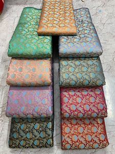 Tissu en soie jacquard brocart Honey Lace D.NO 1511, motif floral traditionnel, pour saris, sherwanis, tapisserie et artisanat - Product Image 3