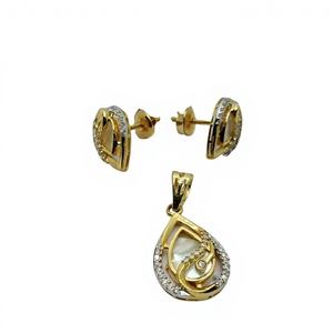 ต่างหูทองคำ 22K ดีไซน์หรูหรา พร้อมจี้เข้าชุด รูปทรงหยดน้ำ สง่างาม เหมาะสำหรับผู้หญิง สวมใส่ได้ทุกวันและในงานปาร์ตี้ - Product Image 3