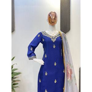 Hermoso Salwar Kameez de Algodón para Fiestas, Top y Pantalón con Dupatta - Product Image 5